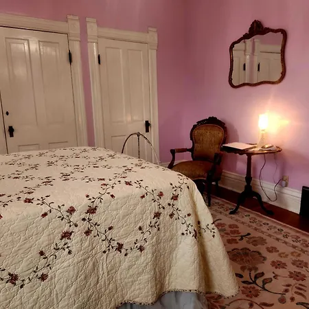Downen House Bed & Breakfast Pueblo Room photo